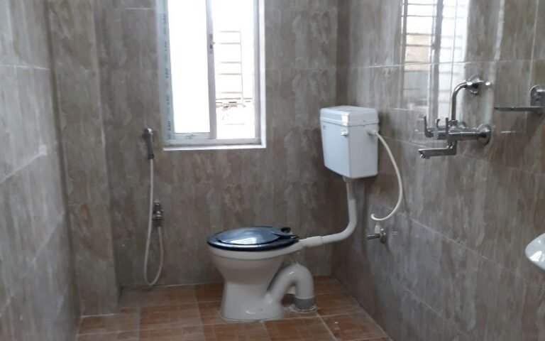 6 Bed Mix Dorm_1